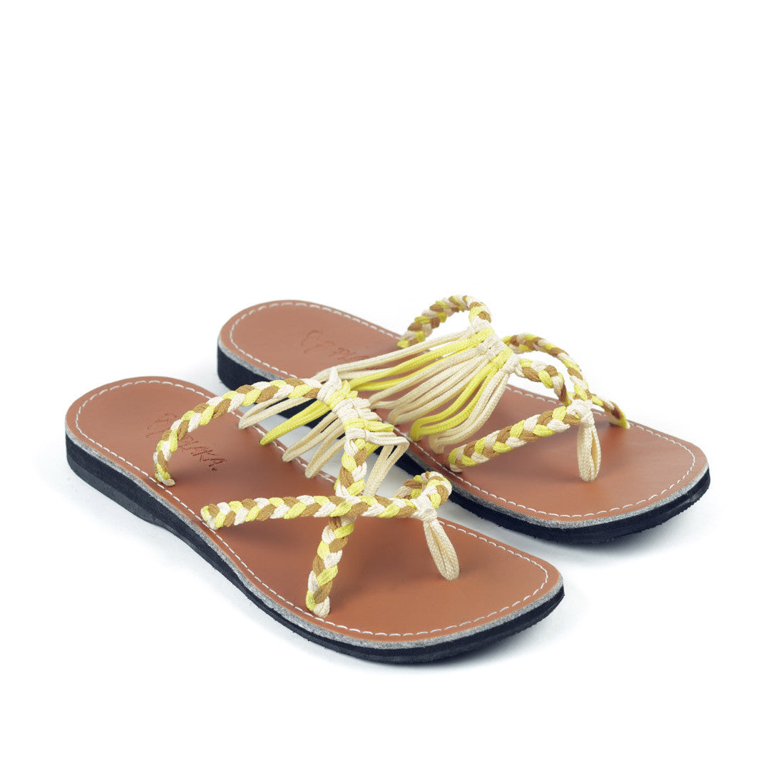 Oceanside Beach Flip Flops for Women | Tawny