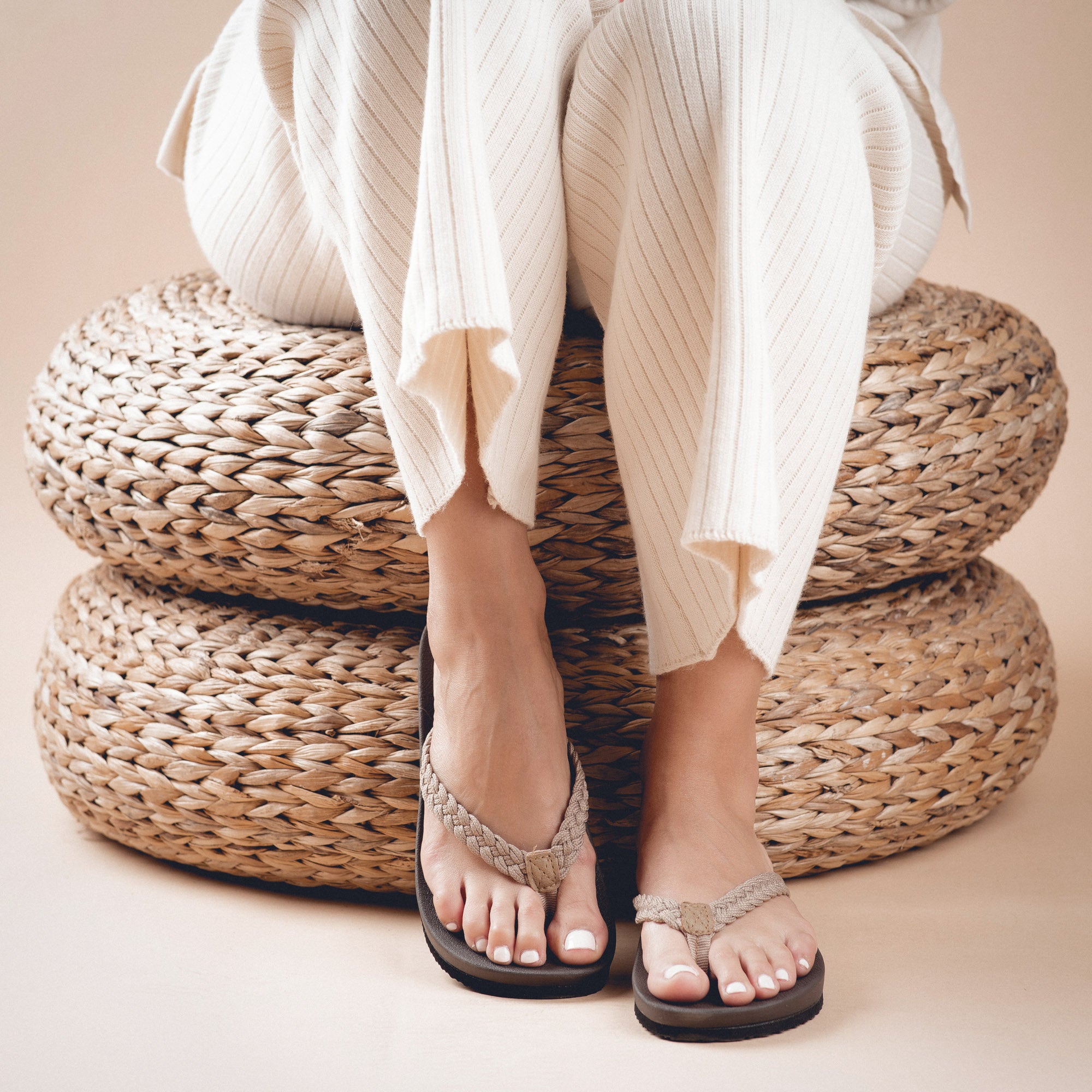 Bay Women Flip Flops with Arch Support